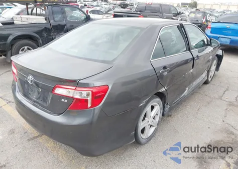 2012 Toyota Camry Se z USA, uszkodzony, nr VIN 4T1BF1FK5CU121038